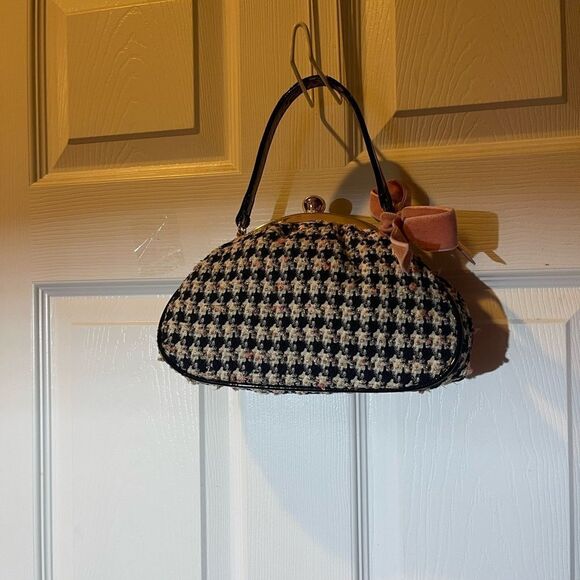 Glenda Gies mini Satchel black,ivory ,pink & gold fabr black strap gold frame. - Picture 6 of 16